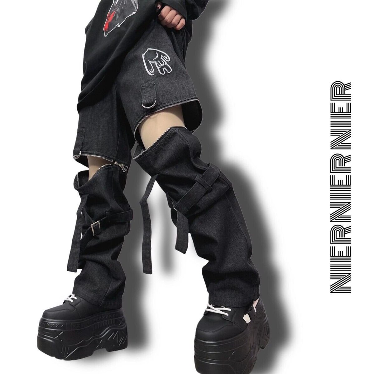 NieR_tokyo's tweet photo. 🎁1日限定プレゼント企画🎁

CONVERTIBLE BLACK 
DENIM PANTS【NIER PATCH】

🎁2名様にプレゼント🎁

◼応募方法
フォロー(@NieR_tokyo) & リポスト
◼締切〆  2月6日24時

ユニセックスアイテムです。

※こちらは締め切り後に
販売開始開始される商品になります。

※鍵垢の方も対象内です。

是非ご参加ください🙇‍♂️🙇‍♀️