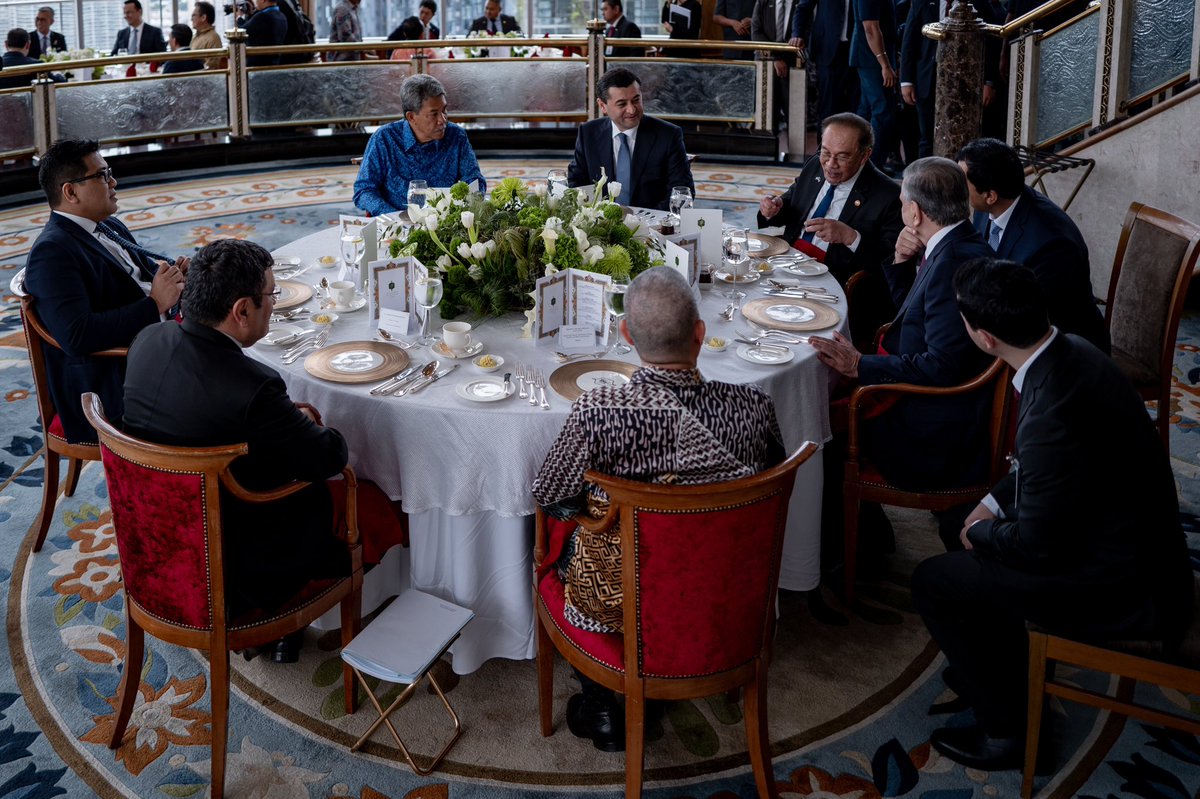 Anwar Ibrahim tweet media