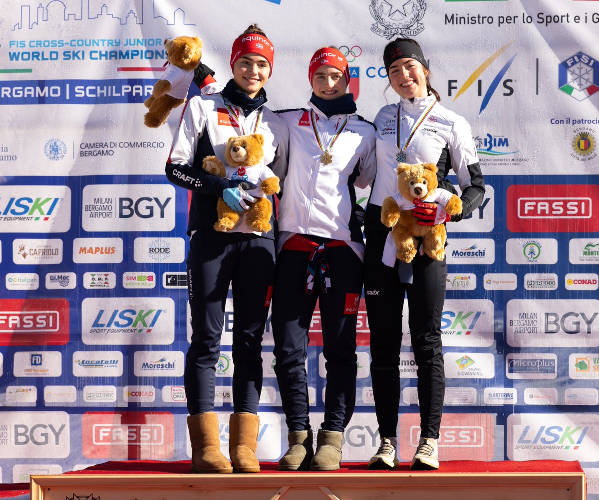 Alison Mackie 🥉 Becomes Canada's First Female Nordic Junior World Ski Championships Medalist Since 1989!

A powerful push on the last climb secured her the bronze medal in the 20km mass start classic race!
📸: Graeme Williams