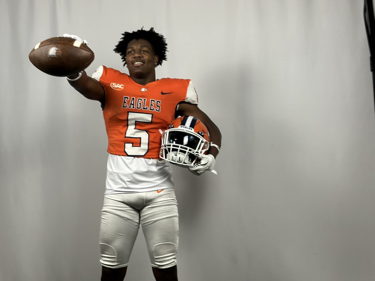 Anthony (@afnextlevel) on Twitter photo I want to thank <a href="/CNathletics/">Carson-Newman Athletics</a> @carsonnewmanfootball <a href="/CoachWykle/">Romeo Wykle</a> and all of the coaches and staff for this tremendous opportunity they have given our family congratulations <a href="/MylesFieldings/">Myles Fieldings</a> champ # let’s go eagles
🦅 I want to thank <a href="/CNathletics/">Carson-Newman Athletics</a> @carsonnewmanfootball <a href="/CoachWykle/">Romeo Wykle</a> and all of the coaches and staff for this tremendous opportunity they have given our family congratulations <a href="/MylesFieldings/">Myles Fieldings</a> champ # let’s go eagles
🦅