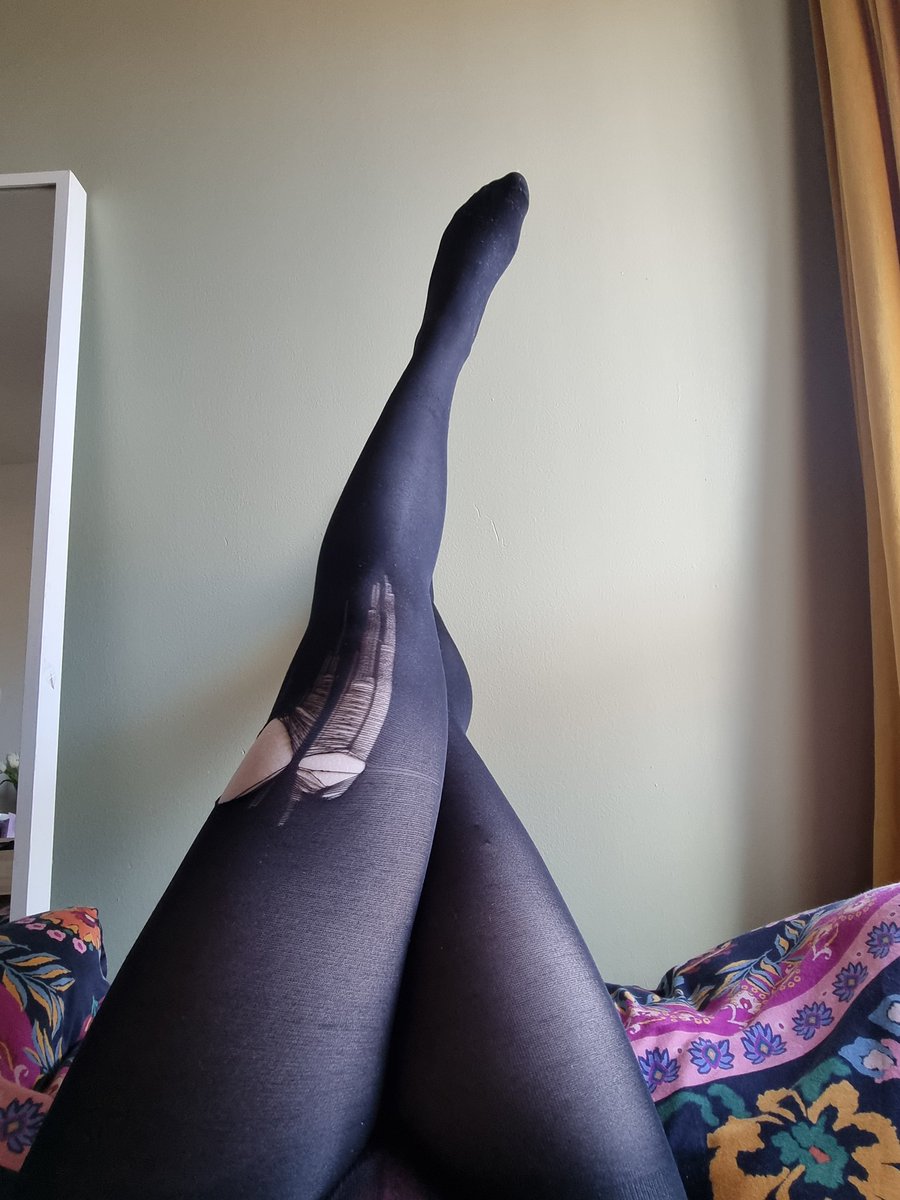 A domme should only have the best...but that doesn't mean that my well worn items should go to waste. I know a *very* good sub, who'll enjoy these tights almost as much as I've enjoyed ripping them to shreds 💋

Be a good pet, and buy me a replacement 😉