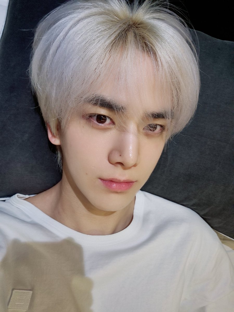 bbbbang9788's tweet photo. 오 나의 왕자님 https://t.co/v64ePzeJh8