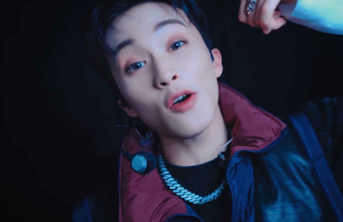 LOOKSMKL's tweet photo. handsome https://t.co/JwAP5BsFzb