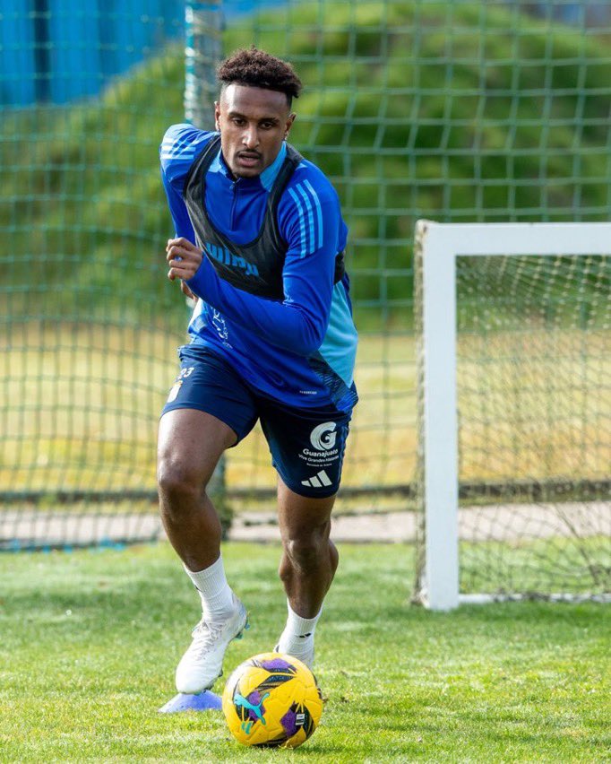 RealOviedoArab's tweet photo. نحن مستعدون https://t.co/mUswbDkdep