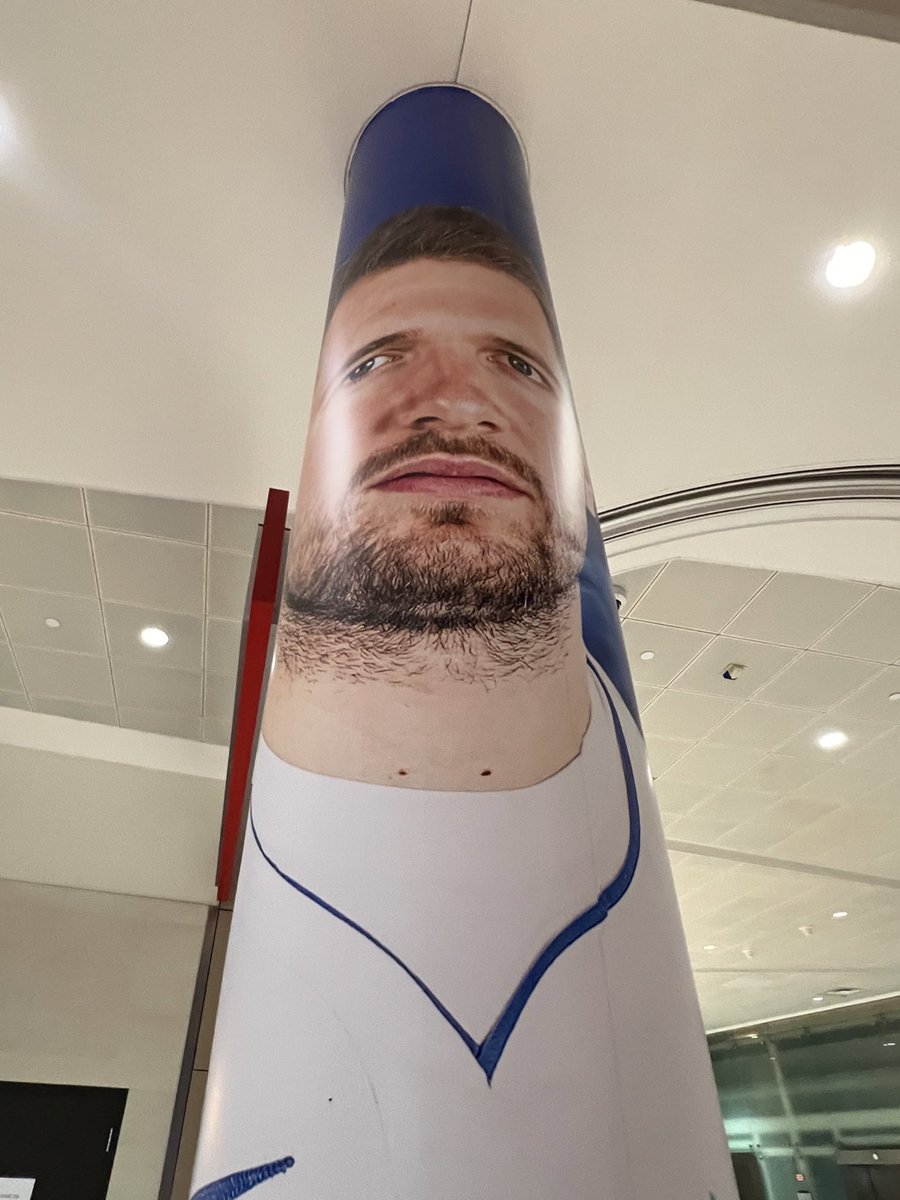 lynziekate's tweet photo. Luka pillar I will always love you💔💔💔💔 https://t.co/0nhJJMxAKh
