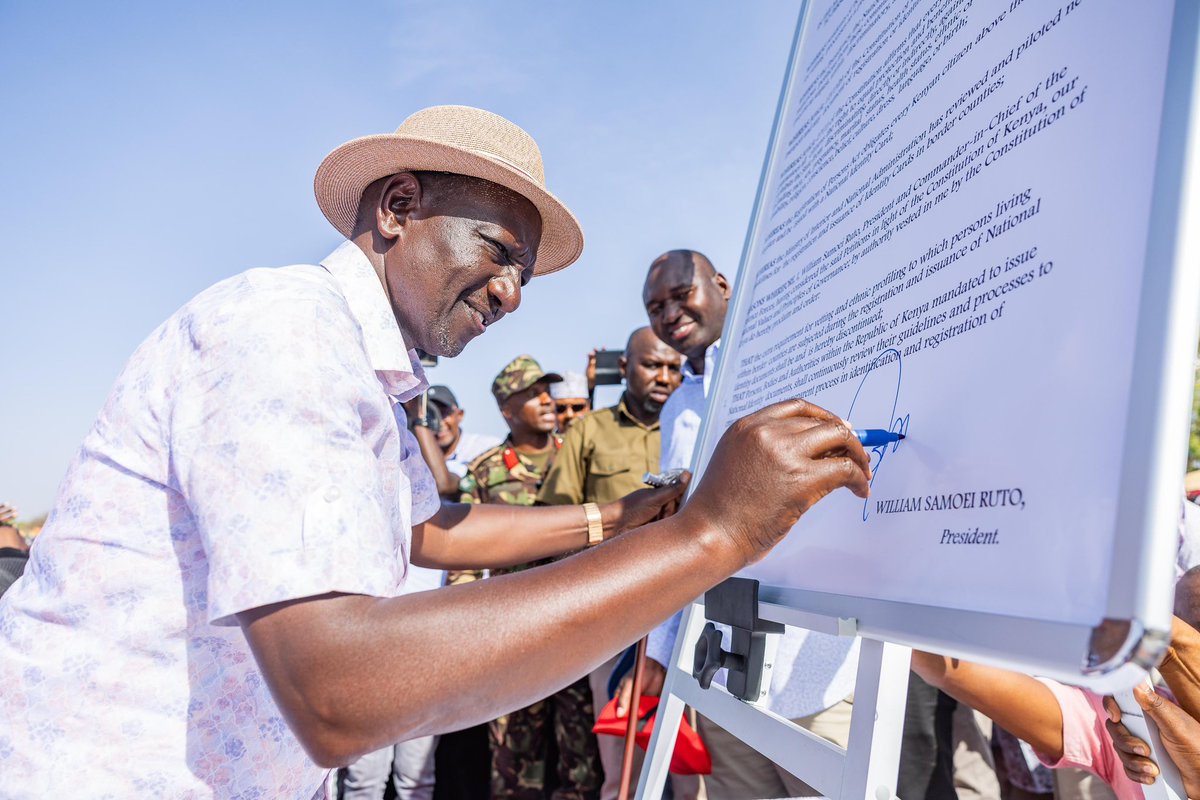 WilliamsRuto's tweet photo. Our fellow countrymen from  Northern Kenya will no longer suffer the indignity of being subjected to extra-vetting and ethnic profiling in order to acquire national identification documents. 

At the Orahey Grounds, in Wajir Town, I publicly signed and read out the Presidential Decree ending the discriminatory practice.