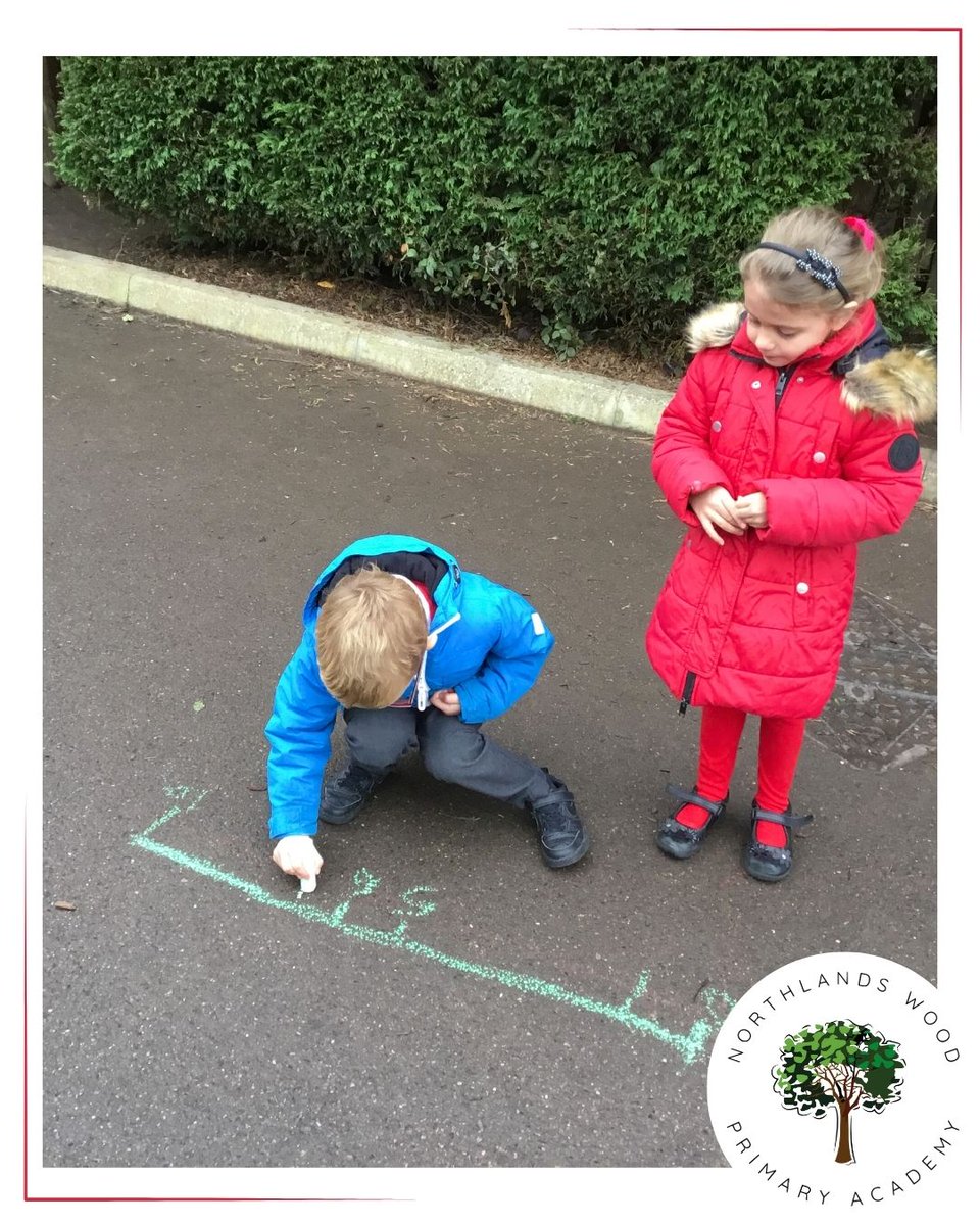 Northlandstweet's tweet image. Who doesn&apos;t love a bit of outdoor, practical maths?!
Year 1 had a brilliant time creating their own number lines on the playground - working on their counting, sequencing and number formation skills! 

#PracticalMaths #MakeMathsFun #OutdoorLearning #PrimarySchool #PrimaryMaths