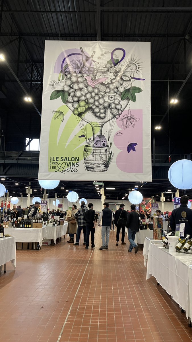 🍇 Retour sur le Salon des Vins de Loire !
Hier nous avons animé une Masterclass sur les cépages résistants en IGP Val de Loire. 
Merci à l'organisation du salon et aux participants pour ces échanges passionnants !

#SalonDesVinsDeLoire #IGPValDeLoire #CépagesRésistants