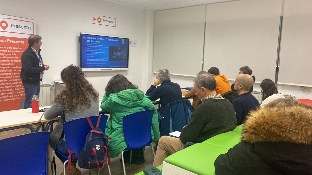 CFIE_Avila's tweet photo. Esta tarde en el @CFIE_Avila arranca el curso sobre astronomía para profesores con la colaboración del @GOAA con José Raúl Muñoz profesor del IES Vasco de la zarza y con César Martín qué trabaja para la ESA. @CFIE_Avila  @educacyl #formacionCyL https://t.co/mM2xiZCEwJ