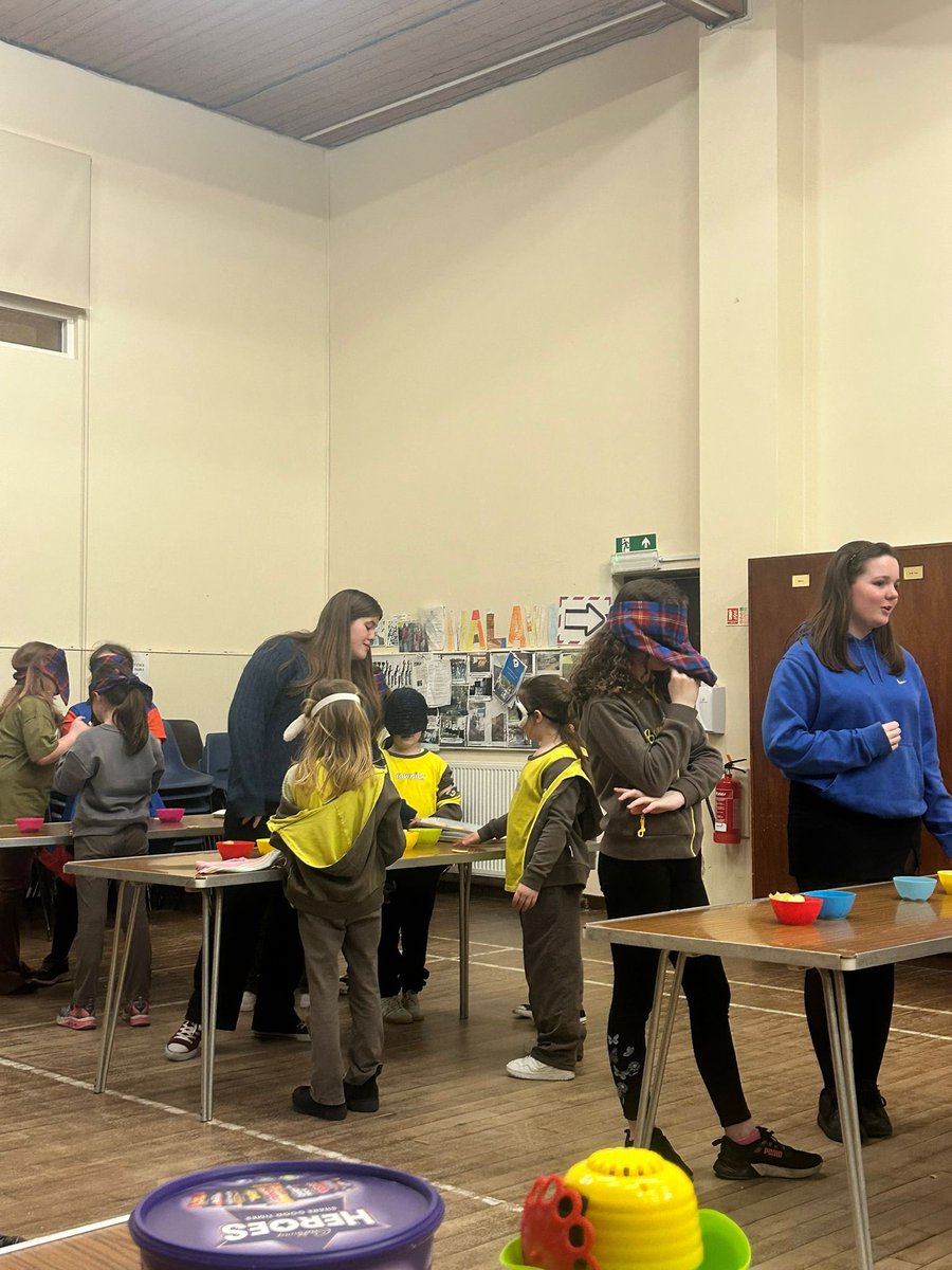 4th Prestwick also did a crisps challenge - they had to guess if they were Walkers or Asda! It was a split decision 🤣
They taste tested branded and supermarket’s own chocolate and rich tea biscuits! 🍫
Any excuse for some treats! 😍🤣
#Brownies #Rainbows #Prestwick