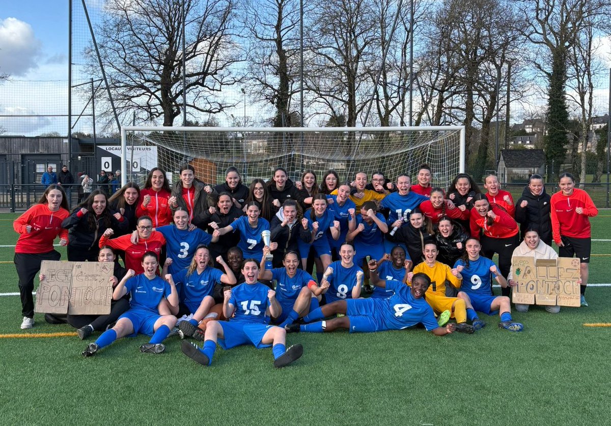 LBFoff's tweet photo. [SCOLAIRES]
Les joueuses du PEFA de Pontivy s'imposent face à Caen aux TAB et se qualifient pour le championnat de France UNSS ! 👏💪

@BrieucRazer https://t.co/uoOY9LMRn5