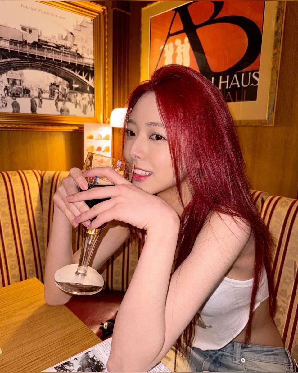 yeppeunryuna13's tweet photo. คอลเลคชั่นคนสวยขี้เมา https://t.co/XnRgLWNVdx