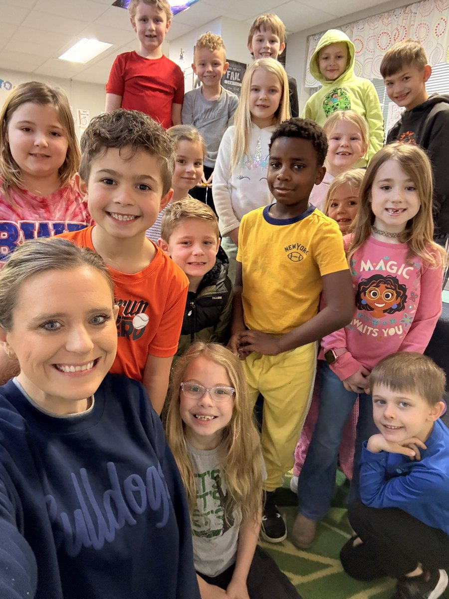 Mrs. Gabehart ❤️ (@miss_kelli) on Twitter photo Hey first grade! 👋 Thanks for letting me read to your classes today for World Read Aloud Day! So nice to see my kinders from last year ❤️ <a href="/MrsAldridge_BWE/">Heather Aldridge</a> <a href="/Mrs_Nelsen1/">Mrs. Nelsen</a> @BWE_Principal Hey first grade! 👋 Thanks for letting me read to your classes today for World Read Aloud Day! So nice to see my kinders from last year ❤️ <a href="/MrsAldridge_BWE/">Heather Aldridge</a> <a href="/Mrs_Nelsen1/">Mrs. Nelsen</a> @BWE_Principal