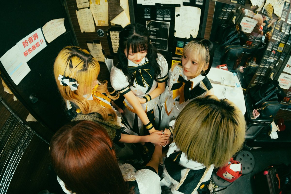 Symdolick's tweet photo. 大変お世話になったKiller Tuneさん。
最後まで素敵なイベントを作ってくださりありがとうございました。
［Symdolick LAST 4MAN LIVE -THANKS-］最高に熱い場所でした！
大好きなイベントです。

残すはついに2/8ラストライブ。
最後の最後までよろしくお願いいたします。 https://t.co/8bCB0wrqwq