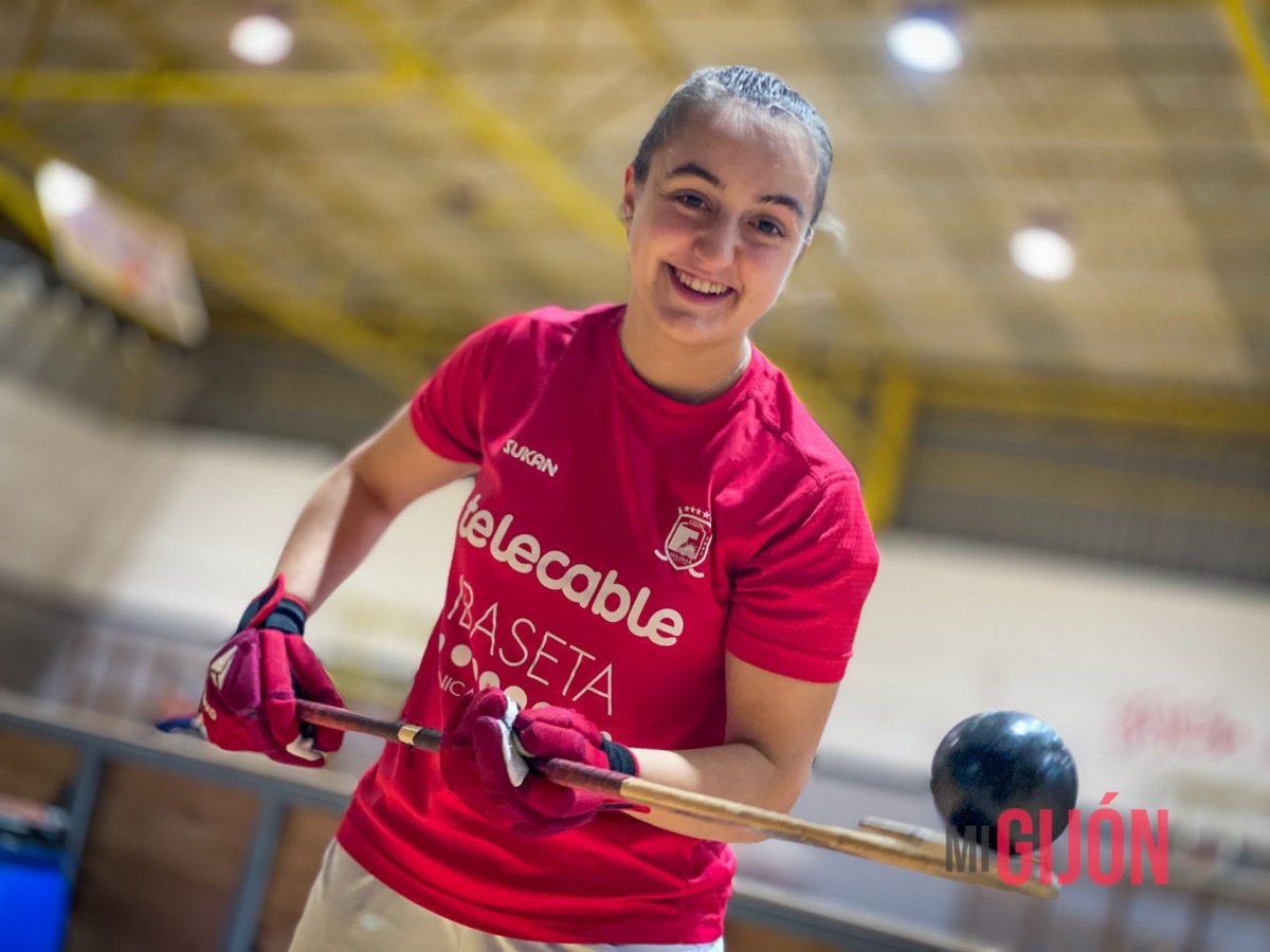 🚨‼️RUMOR‼️🚨
La jugadora asturiana Sara Roces, se unirá al Benfica la próxima temporada🇵🇹🚀
Las de Filipa Patão contarán con el refuerzo de la gijonesa para el próximo año👏🪄