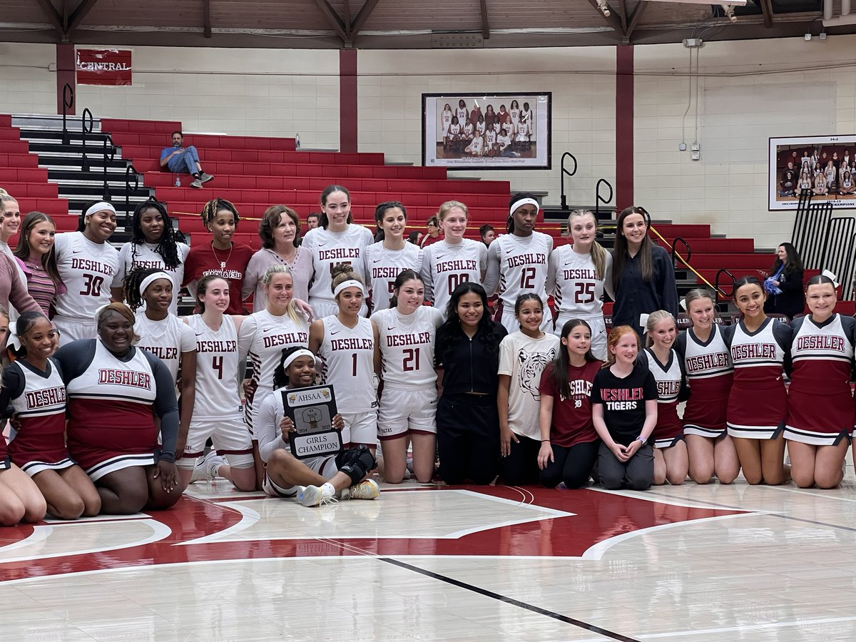 JailynDavis7's tweet photo. 4A Area 16 Champions ππΎπͺπΎπ
π #DeshlerLadyTigers βοΈ #SubRegionals π-in https://t.co/moeR9FgBMi
