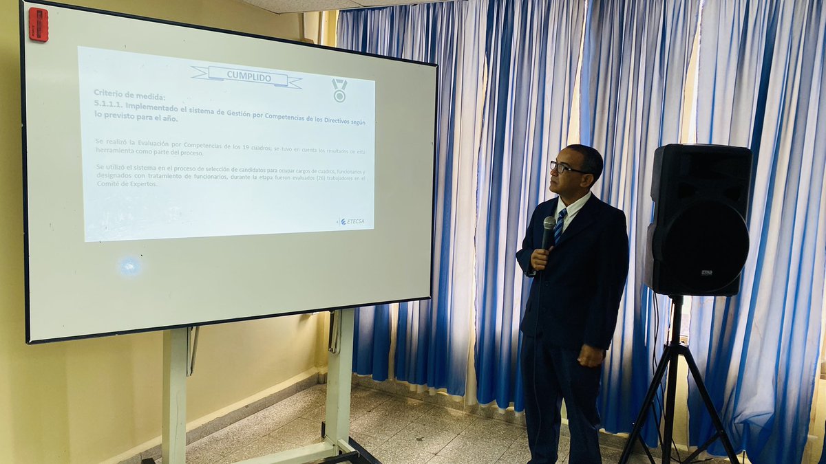 CateuraM's tweet photo. Con las evaluaciones del estado de cumplimiento de los objetivos de trabajo del año 2024, mediante exposiciones de los coordinadores de las áreas de resultados clave, continúa el desarrollo de la Reunión de Trabajo de la División Territorial. #EtecsaConCuba https://t.co/v77XLgbGd6