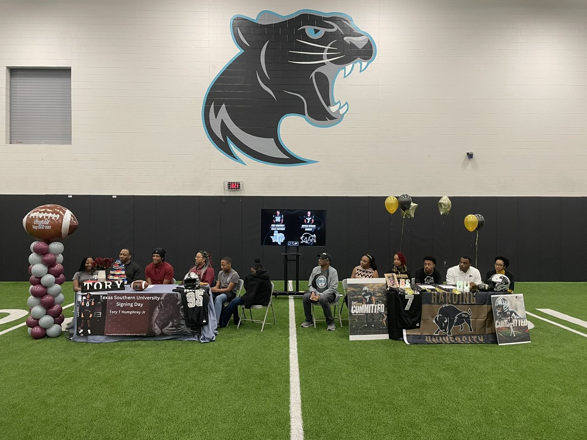 Congrats to Tory Humphrey and Brycen Spencer for signing their NLI this morning! Bright future ahead for both of these student-athletes!

#CREEK