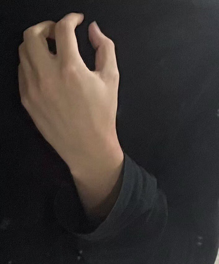 Wyyyyy199343131's tweet photo. @RLWJ_kuking 牵手！！ https://t.co/s7qGAWJnYo