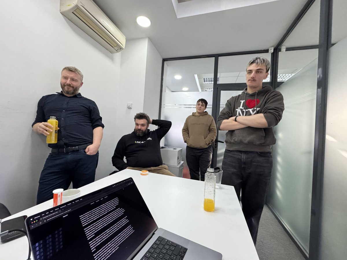 MIND_TechAI's tweet photo. Still buzzing from our first 🧠 MINDathon in Bucharest! 

Four incredible days of building, brainstorming, and dreaming big.

https://t.co/CjroTyXM31 https://t.co/9hErPl2kDh