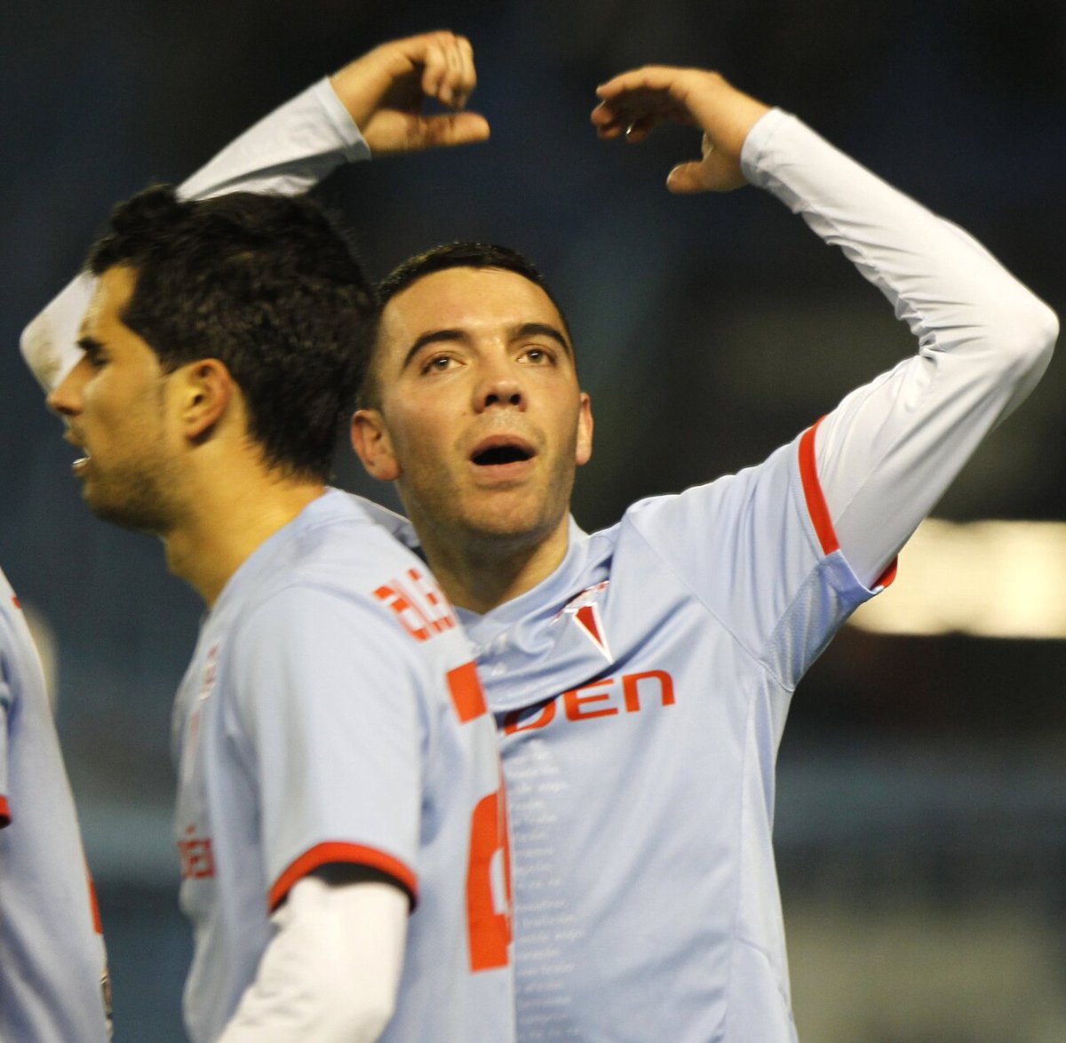 RCCelta100 (@rccelta100) on Twitter photo 🔙 Hai hoxe 13 anos, <a href="/aspas10/">Iago Aspas Juncal</a> alcanzaba a cifra de 100 partidos co <a href="/RCCelta/">Celta</a>.
📸 Óscar Vázquez | <a href="/lavozdegalicia/">La Voz de Galicia</a> 🔙 Hai hoxe 13 anos, <a href="/aspas10/">Iago Aspas Juncal</a> alcanzaba a cifra de 100 partidos co <a href="/RCCelta/">Celta</a>.
📸 Óscar Vázquez | <a href="/lavozdegalicia/">La Voz de Galicia</a>