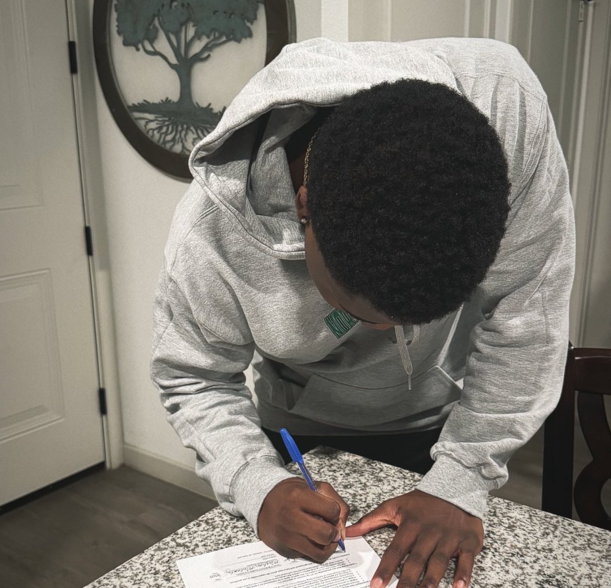 <a href="/DarrylHall2025/">Darryl Hall Jr</a> congrats to my dawg!! <a href="/JonJonthagreat/">Coach Davis</a>