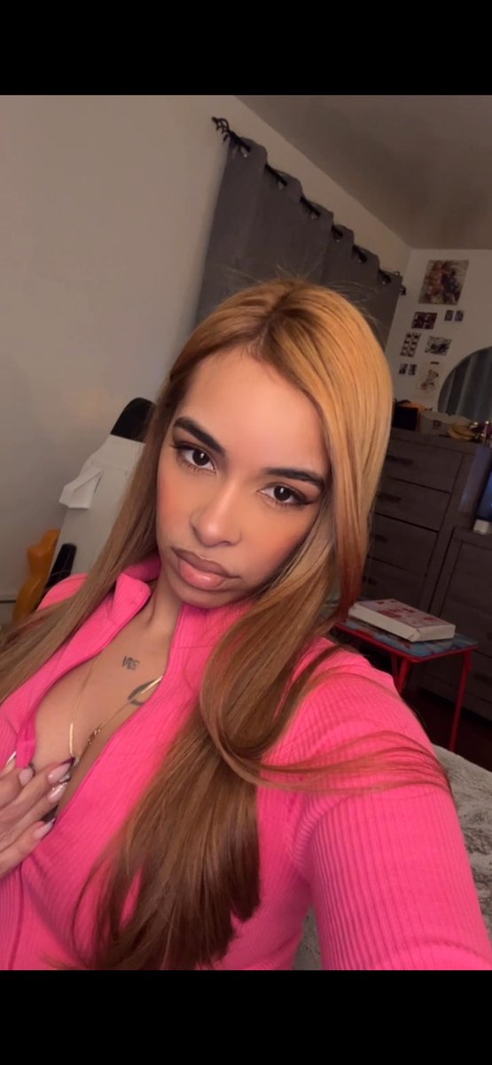 Des (@dessssxo) on Twitter photo 