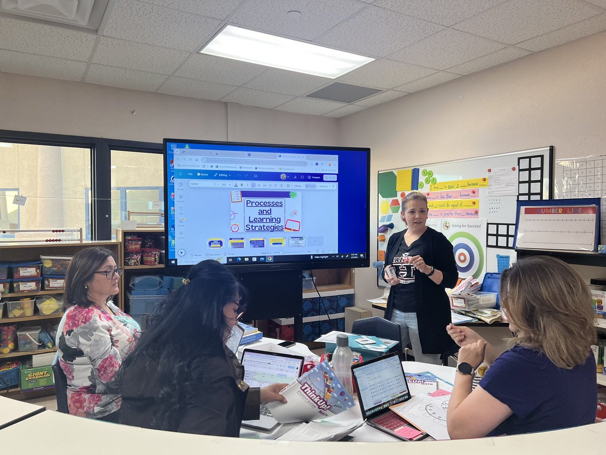 nadia_dlr's tweet photo. 2nd grade math PLC with Mrs. Dibler. Great ideas, lots of sharing and learning! #ExplorerExcellence https://t.co/WNT03vAsQM