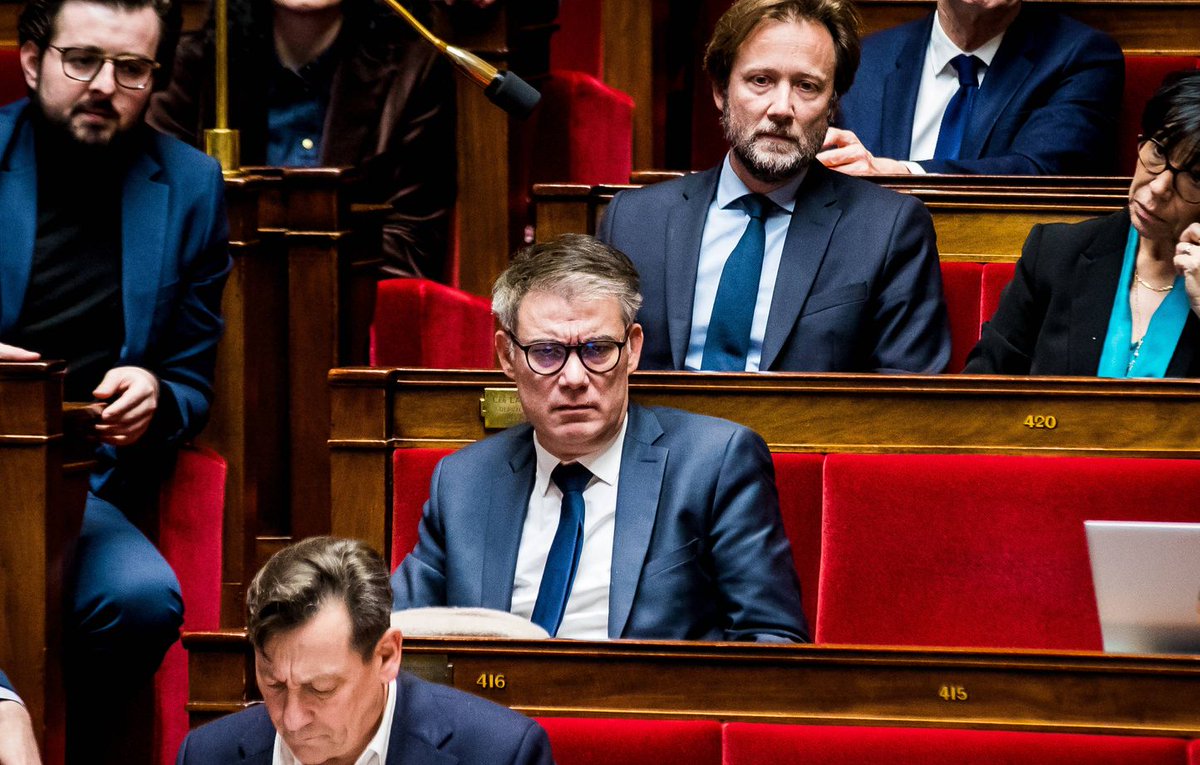 NupesNews's tweet photo. 🔴⚡Info @Le_Figaro Le gouvernement souhaite l'intégration des socialiste au sein de la « majorité » | Le ministre @frebsamen satisfait de voir le PS se détacher de LFI souhaite « élargir » la majorité avec les troupes de @faureolivier « sous des formes» à « inventer ». https://t.co/x6Lzn9kLKo