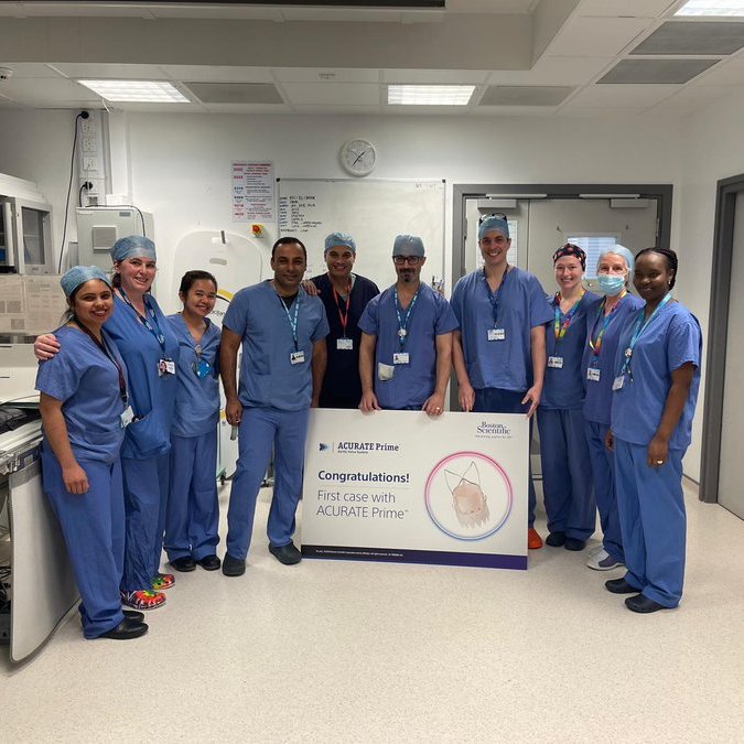 🏥💙 Another UK-first at UHS!

Our expert cardiac team has successfully implanted the first ACURATE Prime TAVI prosthesis in the UK – a new type of aortic valve system used in TAVI (Transcatheter Aortic Valve Implantation) procedures. 🎉👏

🧵(1/3) 👇