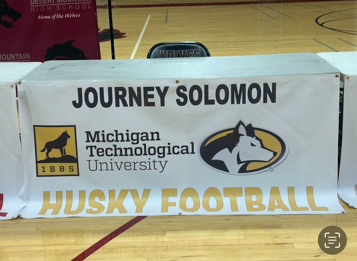 Very excited and thankful for ALL of our ⁦<a href="/DMWolvesFB/">Desert Mountain Wolves Football</a>⁩ signees!  Good Luck Fellas!💪🏽