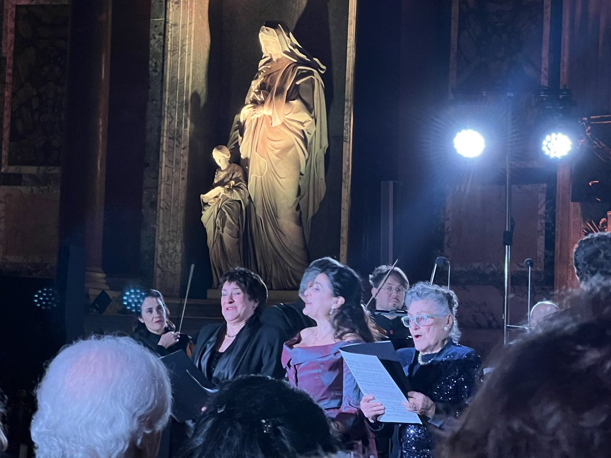 AmbMC_in_Italia's tweet photo. Ieri Cecilia Bartoli & Les Musiciens du Prince - Monaco hanno regalato un concerto stupendo per gli ospiti dell’Accademia Nazionale @santa_cecilia.
L’eccellenza musicale 🇲🇨 ha risuonato nella sontuosa cornice del @pantheon_roma.
@BartoliOfficial
#musicabarocca
#operamontecarlo https://t.co/u8li5ctRpB
