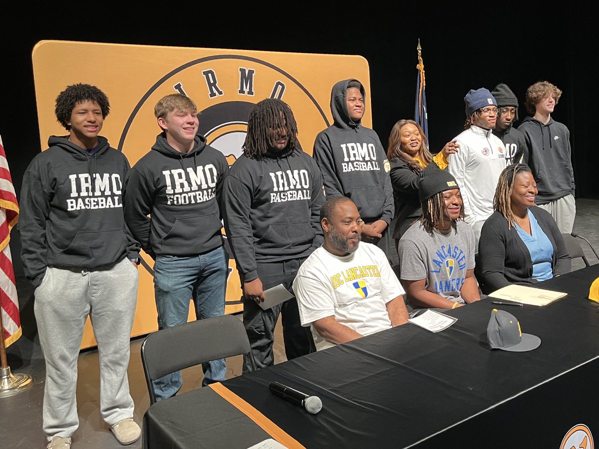 Baseballirmo's tweet photo. Great day for Irmo Baseball as two more will be moving on to the next level.  Congrats to @JayFray803 Jayllen Fray and @Elliott_g24 Elliott Graham! 

@irmoathletics @IrmoHigh @SpringHillHS @CokerU_Baseball @UsclBaseball1 @IrmoYJC https://t.co/XReRHrj5mm