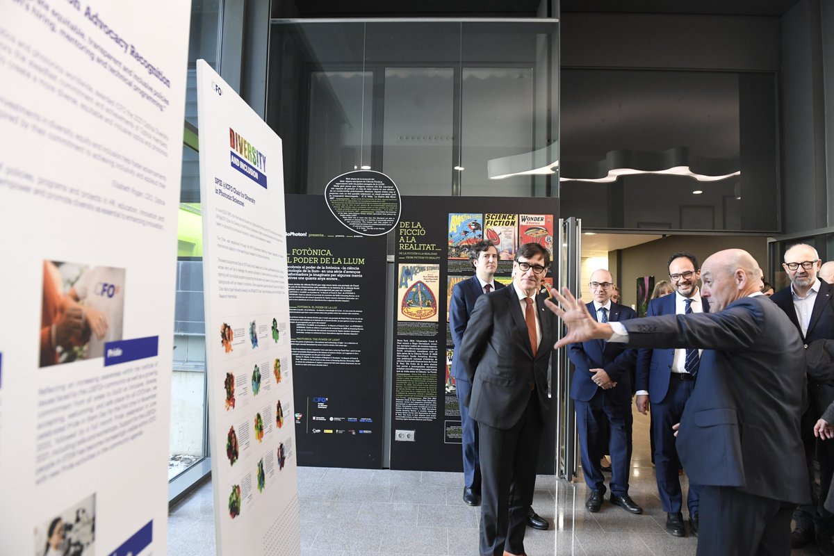 ICFOnians's tweet photo. Inauguració de l'edifici Mir-Puig de l'@ICFOnians🙌

El president de la @gencat, @salvadorilla, acompanyat de l'alcalde de Castelldefels, @manureyeslopez, ha encapçalat la inauguració al campus del Parc Mediterrani de la Tecnologia. https://t.co/2Lqgb4ykTb