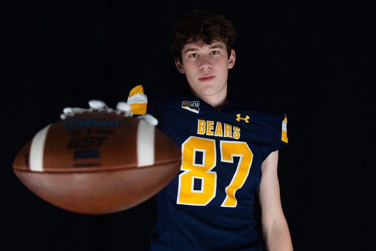 HRHS Football tweet media