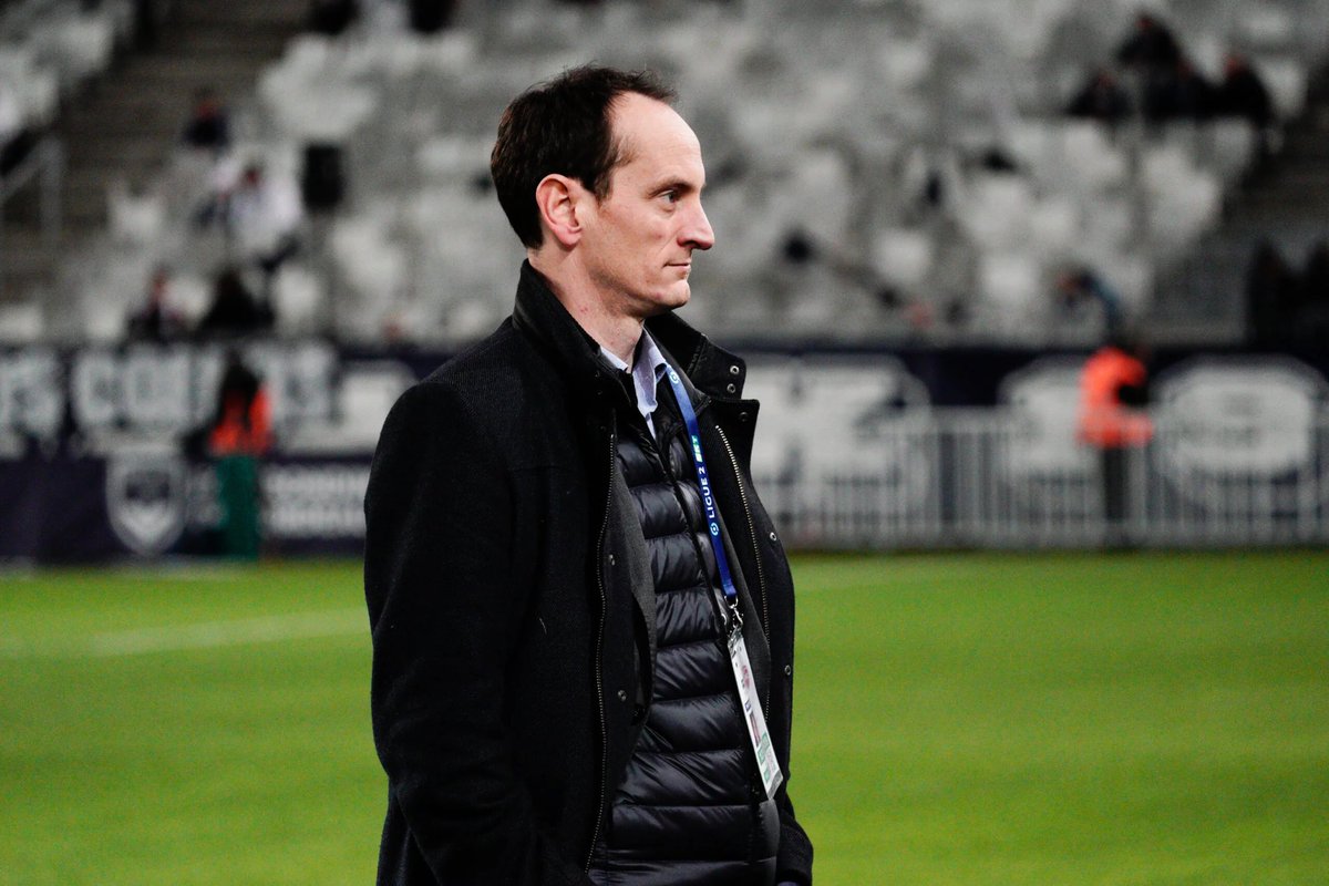 Un Jour A Nungesser (@juju591103) on Twitter photo Salut !
Dans une future vidéo sur la chaîne, j’ai prévu une rencontre avec Yoann Godin (DG du <a href="/VAFC/">Valenciennes FC 🦢</a>)
Je vous propose de lui poser vos questions (en plus de celles que j’ai préparé) et il y répondra en vidéo (soyez 100% sérieux svp ⚠️)
Vous avez jusque dimanche soir !
Merci ! ❤️🤍 Salut !
Dans une future vidéo sur la chaîne, j’ai prévu une rencontre avec Yoann Godin (DG du <a href="/VAFC/">Valenciennes FC 🦢</a>)
Je vous propose de lui poser vos questions (en plus de celles que j’ai préparé) et il y répondra en vidéo (soyez 100% sérieux svp ⚠️)
Vous avez jusque dimanche soir !
Merci ! ❤️🤍