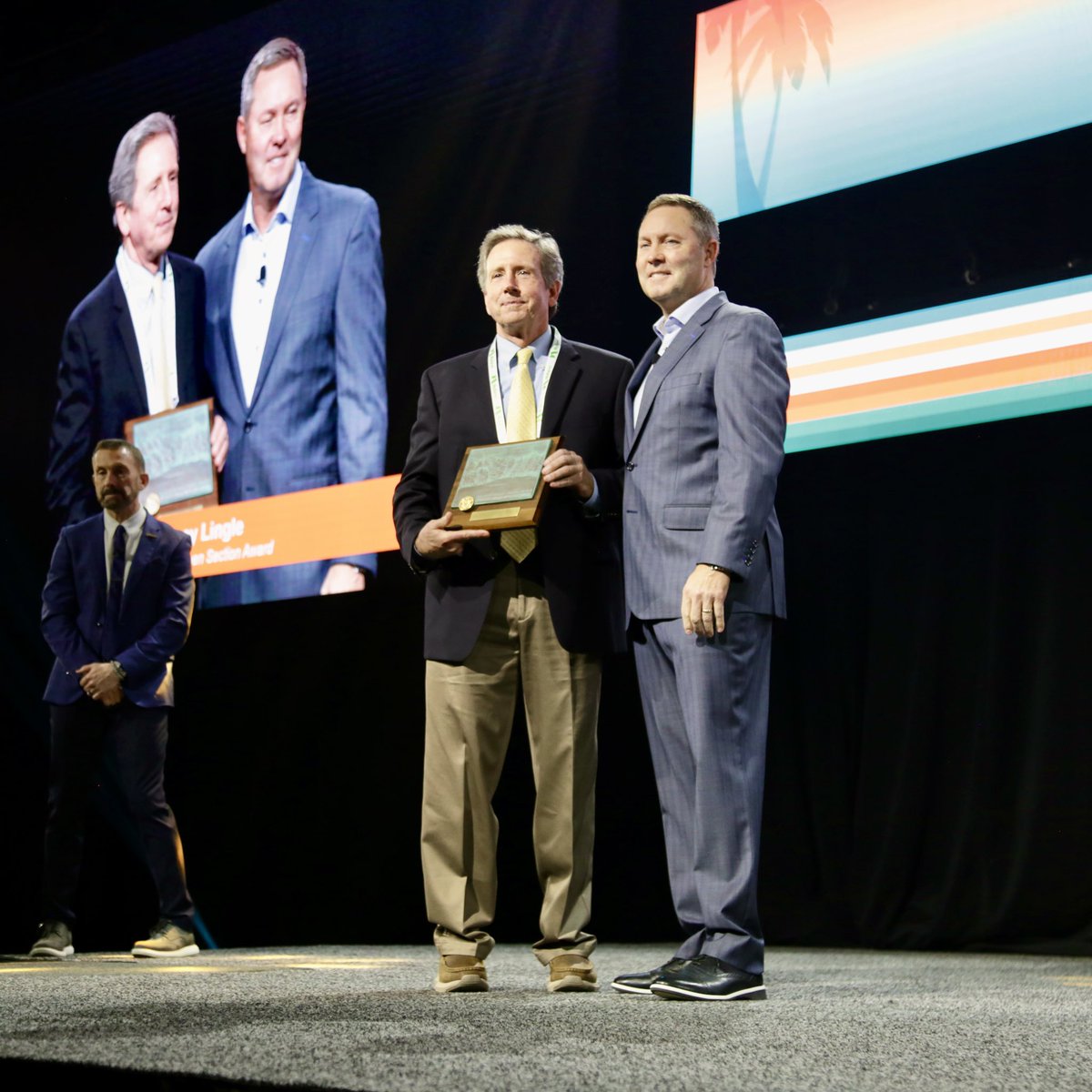USGA Green Section (@usgagrnsection) on Twitter photo Congratulations to Rodney Lingle, CGCS, on receiving the USGA Green Section Award from <a href="/USGAMike/">Michael Whan</a> this morning <a href="/GCSAAConference/">GCSAA Conference and Trade Show</a>! Congratulations to Rodney Lingle, CGCS, on receiving the USGA Green Section Award from <a href="/USGAMike/">Michael Whan</a> this morning <a href="/GCSAAConference/">GCSAA Conference and Trade Show</a>!