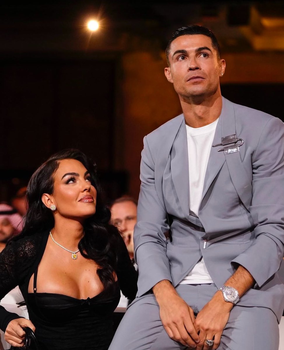 GioRdrguez's tweet photo. Happy Birthday, my love! ❤️ May this year bring you and us endless joy, success, and unforgettable moments. I’m so grateful to have you by my side. Enjoy your special day! @iconiclegendcr7 https://t.co/cQKKFIDUAx