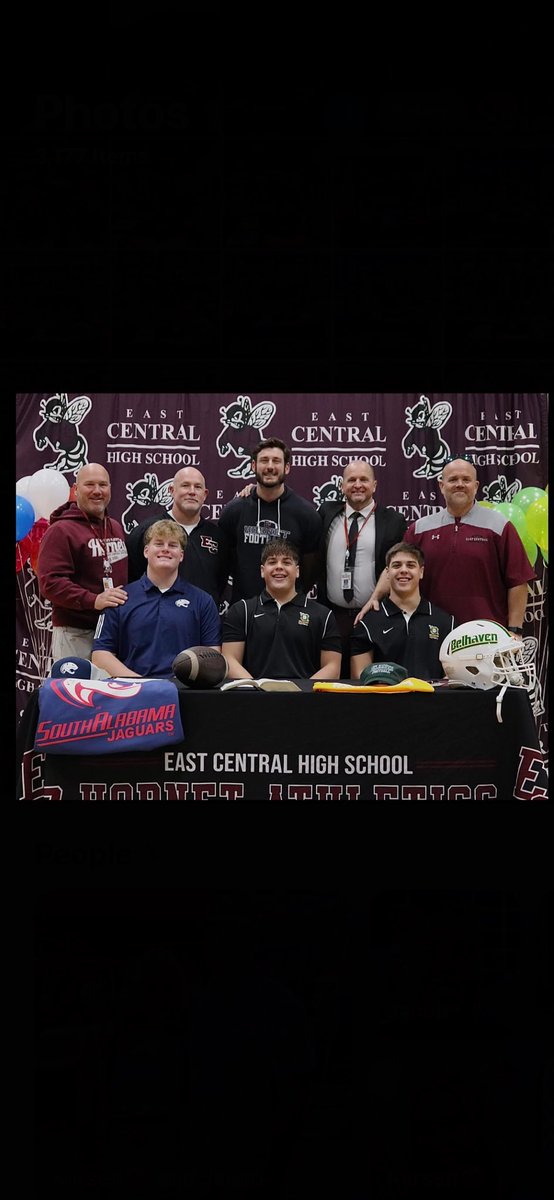 Jacob DeAngelo (@jacobdeangelo18) on Twitter photo #AGTG 🟡🟢
Put the pen to paper and made it official. Thank you to all my coaches and people that have driven and helped push me to this point. #timetogettowork
<a href="/Coachjharris0/">Javon Harris Jr.</a> <a href="/danie1clarke/">Daniel Clarke</a> <a href="/Coach_CDN2/">CJ Nightingale</a> <a href="/jonstonmac/">Jonston MacIntyre</a> <a href="/Coach_Sheron/">Josh Sheron</a> <a href="/MAsagunla/">Mayowa Asagunla</a> <a href="/CoachTySharkNix/">Ty Nix</a> <a href="/Brade_Ice/">Bradley Foley</a> <a href="/lilzay_51/">Coach Stephens</a> #AGTG 🟡🟢
Put the pen to paper and made it official. Thank you to all my coaches and people that have driven and helped push me to this point. #timetogettowork
<a href="/Coachjharris0/">Javon Harris Jr.</a> <a href="/danie1clarke/">Daniel Clarke</a> <a href="/Coach_CDN2/">CJ Nightingale</a> <a href="/jonstonmac/">Jonston MacIntyre</a> <a href="/Coach_Sheron/">Josh Sheron</a> <a href="/MAsagunla/">Mayowa Asagunla</a> <a href="/CoachTySharkNix/">Ty Nix</a> <a href="/Brade_Ice/">Bradley Foley</a> <a href="/lilzay_51/">Coach Stephens</a>