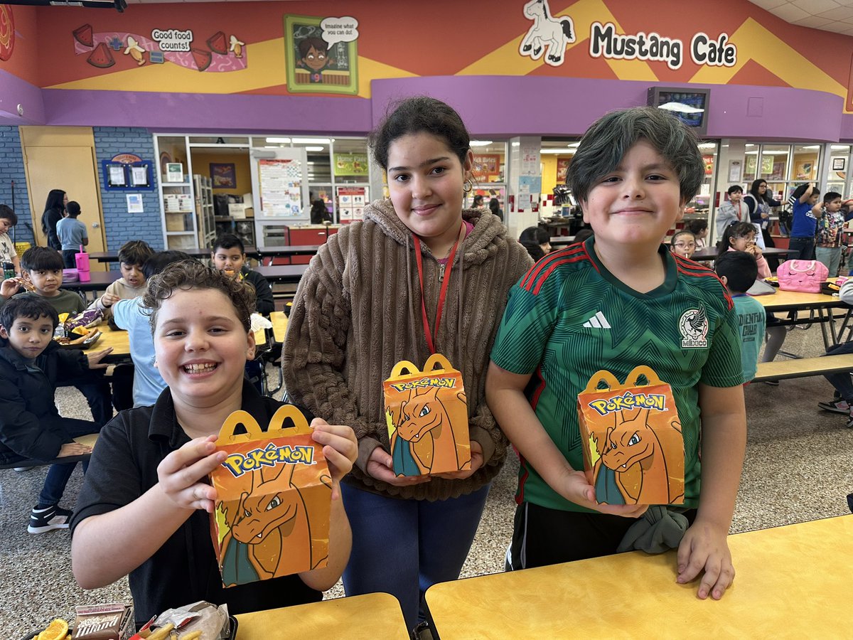 _MsDimass's tweet image. Congratulations to @MsMGaytan and I’s students for receiving meets or masters in both reading and math STAAR practice assessment! We are so proud of you keep up the hard work! 🤩🥳 @GoodmanES_AISD