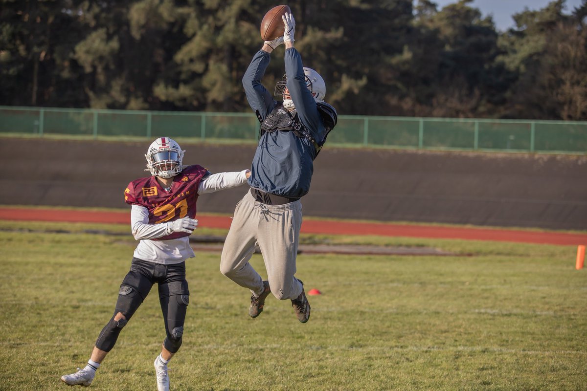 ScunthorpeAlpha's tweet image. The Scunthorpe Alphas returned to practice this past weekend as our preparations for the 2025 season are well underway 😮💨
#Elevateyoureveryday #earnyourshake #eboundtechnologies #bealpha #alphasfootballuk #britball #nfluk