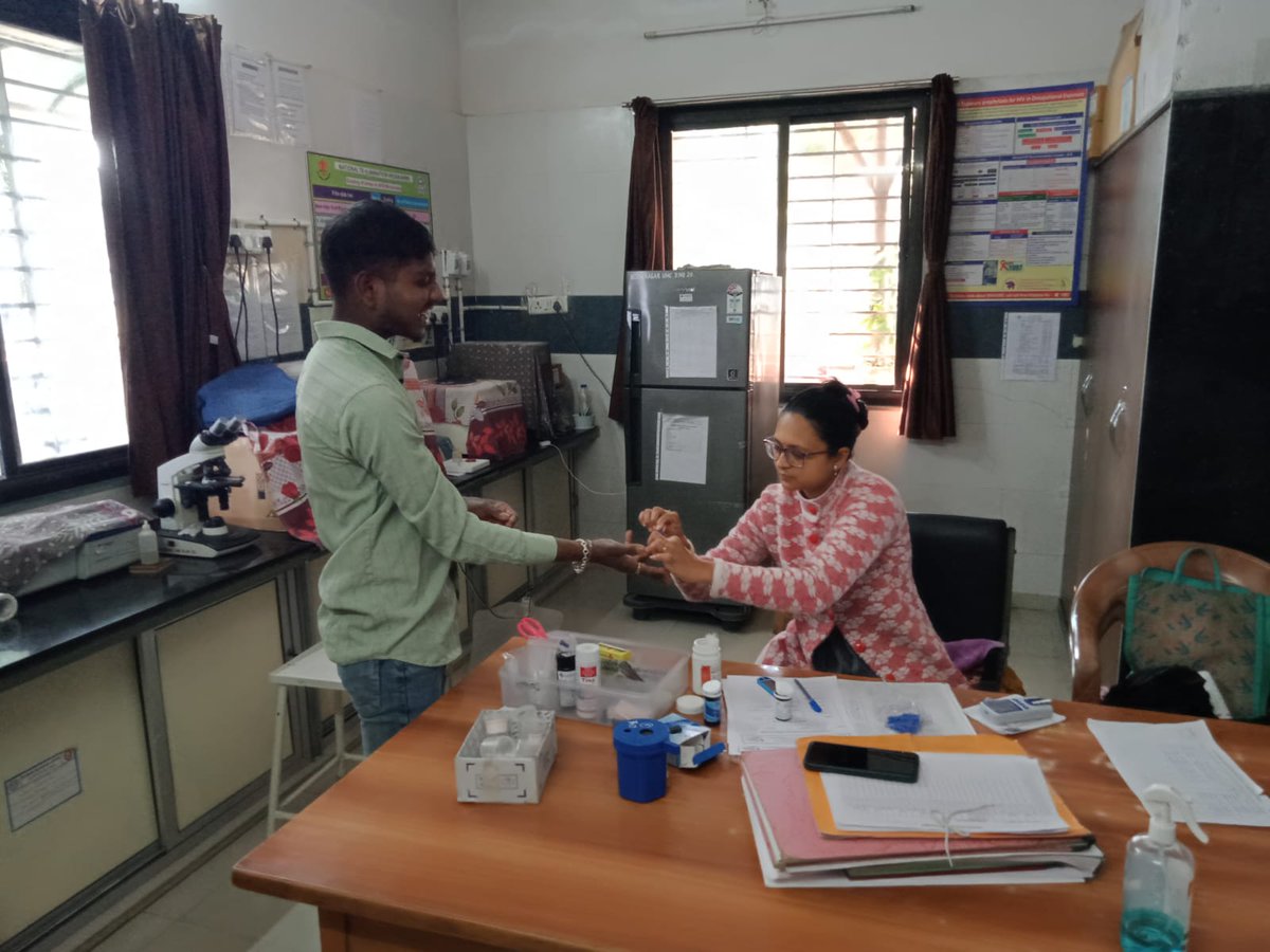AmdavadAMC's tweet photo. અમદાવાદ મ્યુનિસિપલ કોર્પોરેશનના નરોડા વોર્ડ ખાતે સફાઈ કામદાર ભાઈઓ - બહેનો માટે મેડિકલ ચેકઅપ કેમ્પ યોજાયો હતો.
#MedicalCamp #HealthCheckup #SanitationWorkers #Ahmedabad #Naroda #CommunityHealth #AMC #HealthcareForAll #WellnessCamp #PublicHealth https://t.co/ajGulLB5NM