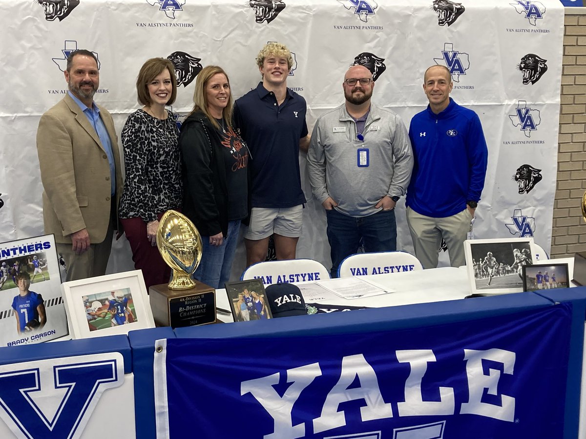 Signing at Van Alstyne! Brady Carson is headed to Yale! Congrats! <a href="/Brady_Carson11/">Brady Carson ✞</a> <a href="/VAISDAthletics/">VAISD Athletics</a>