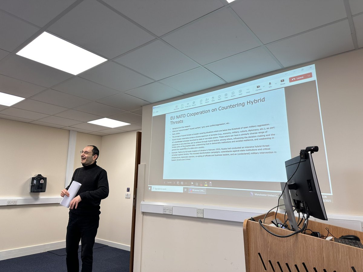 Digdem Soyaltin-Colella (@digdemsoyaltin) on Twitter photo We had <a href="/AnagnostakisDim/">Dimitrios Anagnostakis</a> today talking to PIR seminars <a href="/ABDNPolIR/">University of Aberdeen, Politics and IR</a> on how EU-NATO 🇪🇺cooperate to counter hybrid threats. It was packed room with a lively discussion. The paper is coming out soon in Defence Studies! We had <a href="/AnagnostakisDim/">Dimitrios Anagnostakis</a> today talking to PIR seminars <a href="/ABDNPolIR/">University of Aberdeen, Politics and IR</a> on how EU-NATO 🇪🇺cooperate to counter hybrid threats. It was packed room with a lively discussion. The paper is coming out soon in Defence Studies!