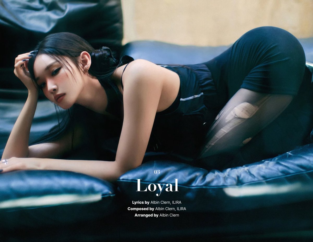 kpop moments that could kill a sapphic tweet media