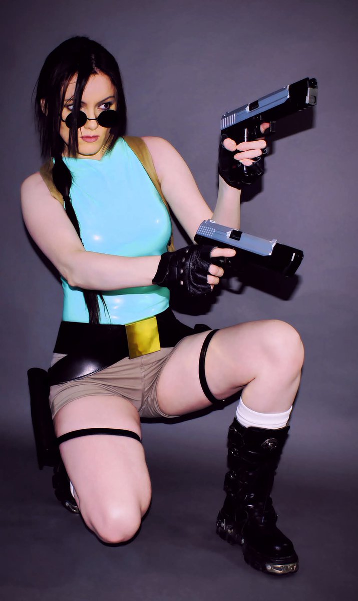 An old photo of my Latex Lara. ✨️Top By - <a href="/NimuesLatex/">Nimue's Latex</a> 

#tombraider #tombraidercosplay #laracroft #laracroftcosplay #cosplay