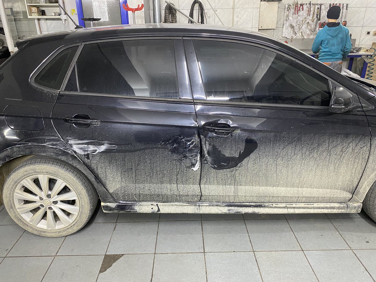 Merhabalar, park halindeyken aracıma çarpmışlar. Usta özellikle arka kapı kesin değişir diyor. Sizce değişmeden halledilebilir mi?