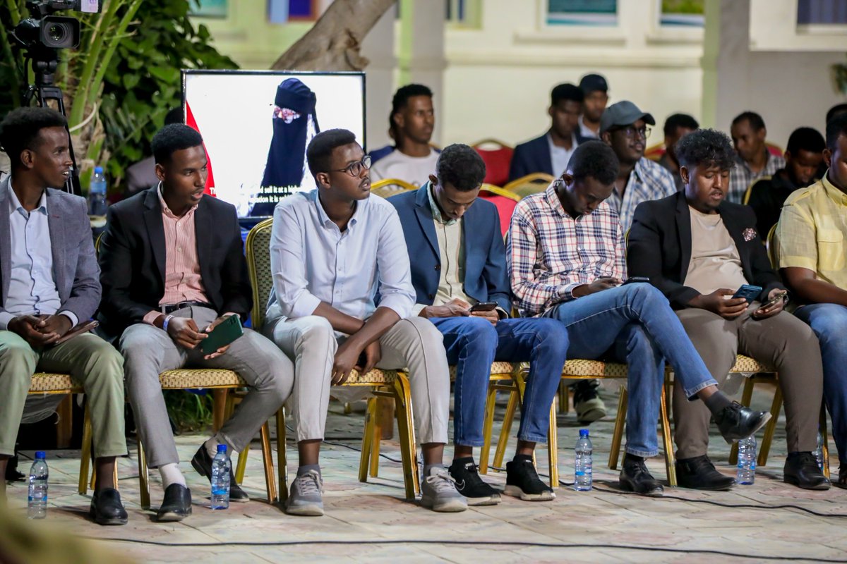 SomaliaPdrc's tweet photo. Kicking off our 30th #PDRCTalks with Professor Keynan as he discusses Somalia's 3rd Republic and explores the concept of governance by remote control.
#SomaliGovernance #Somalia https://t.co/Fl1002J3B0