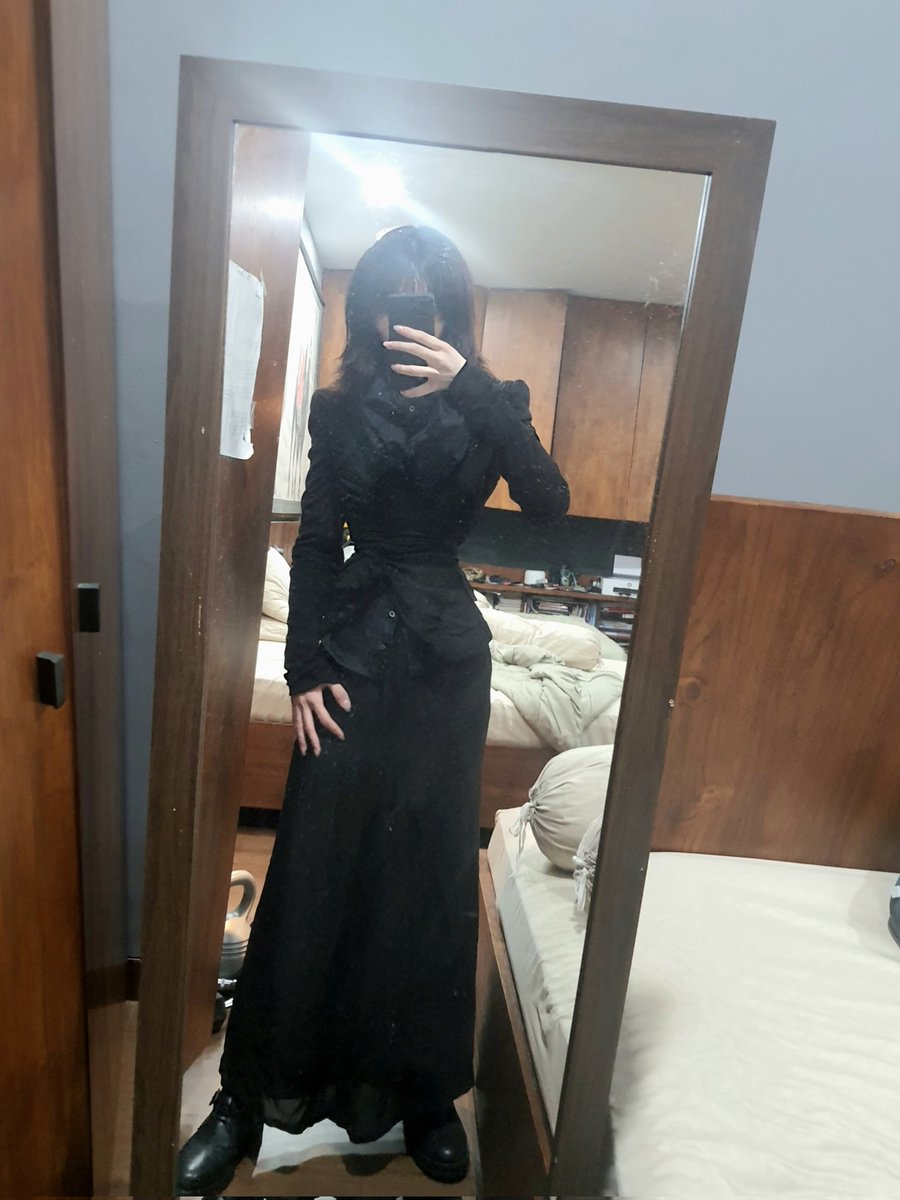 AnorexicThug's tweet image. i wish i could girlmode and stuff 
i would be Cooler #HiHello