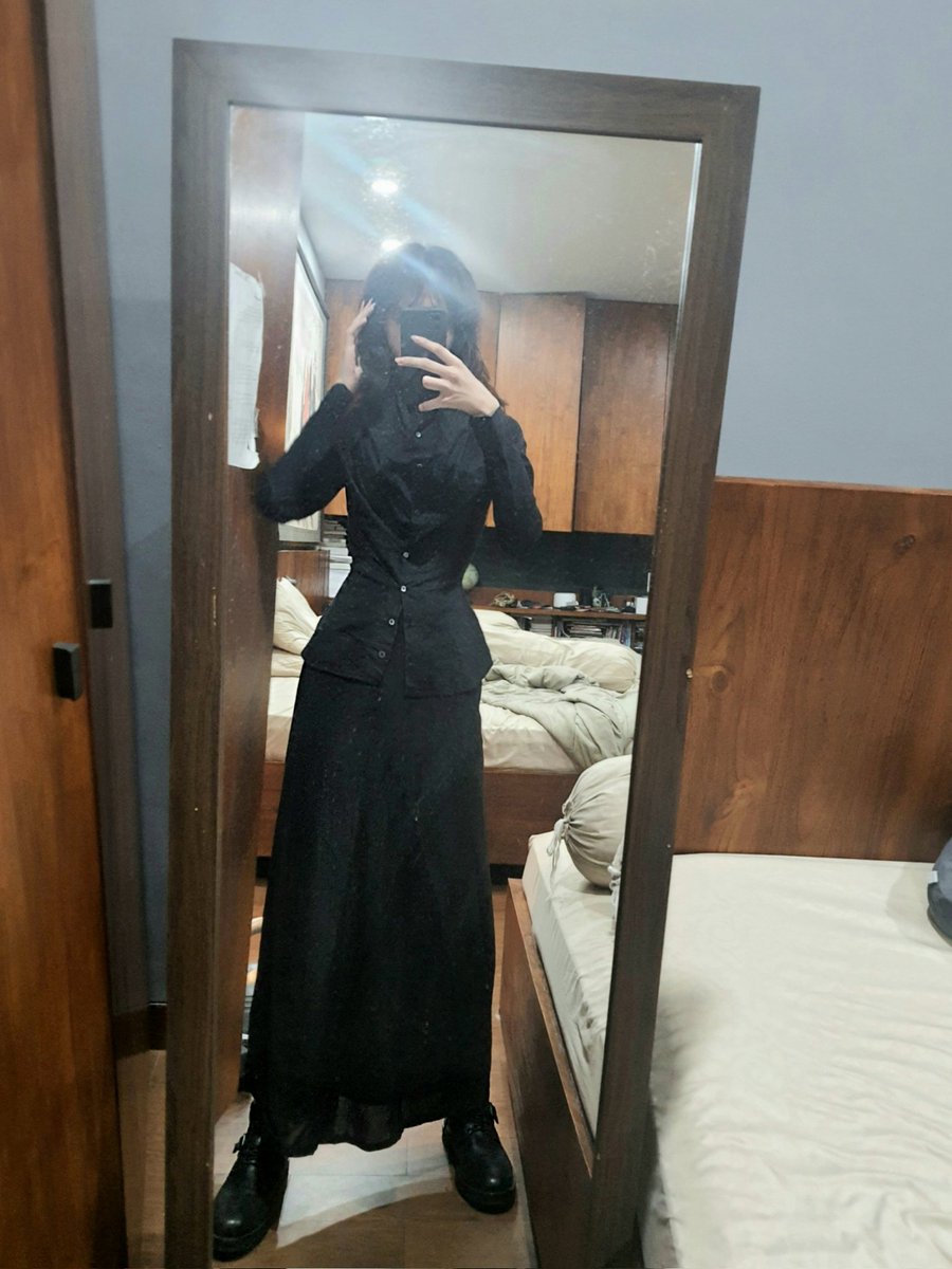 AnorexicThug's tweet image. i wish i could girlmode and stuff 
i would be Cooler #HiHello